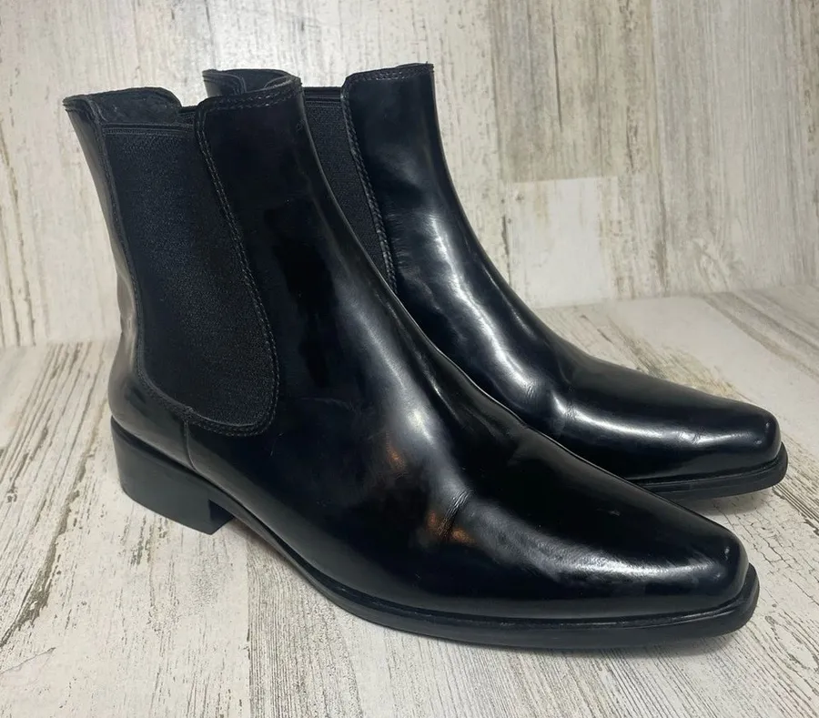 Jeffrey Campbell Marloe Chelsea Boots Glossy Faux Leather Black size 5