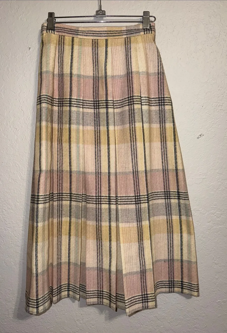 vintage midi skirt plaid 100% wool modest 70s skirt pastels neutrals