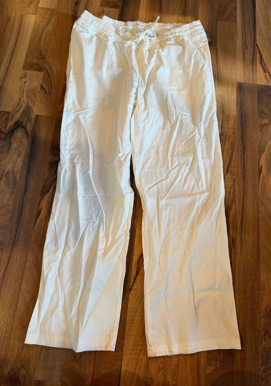 GAP Maternity Pants Womens M White Drawstring Tencel Cotton Lounge NWOT light