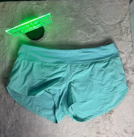 Lululemon Women's Speed Up Shorts 2.5" Green Size 10 Activewear