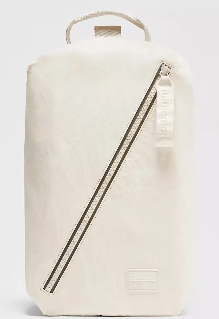 Lululemon Fast Track Bag 2.0 9L — Light Ivory — Retail $88