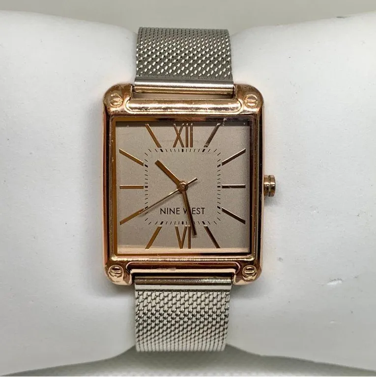 Nine West women watch rose gold tone 29mm quartz analog beige 7” running