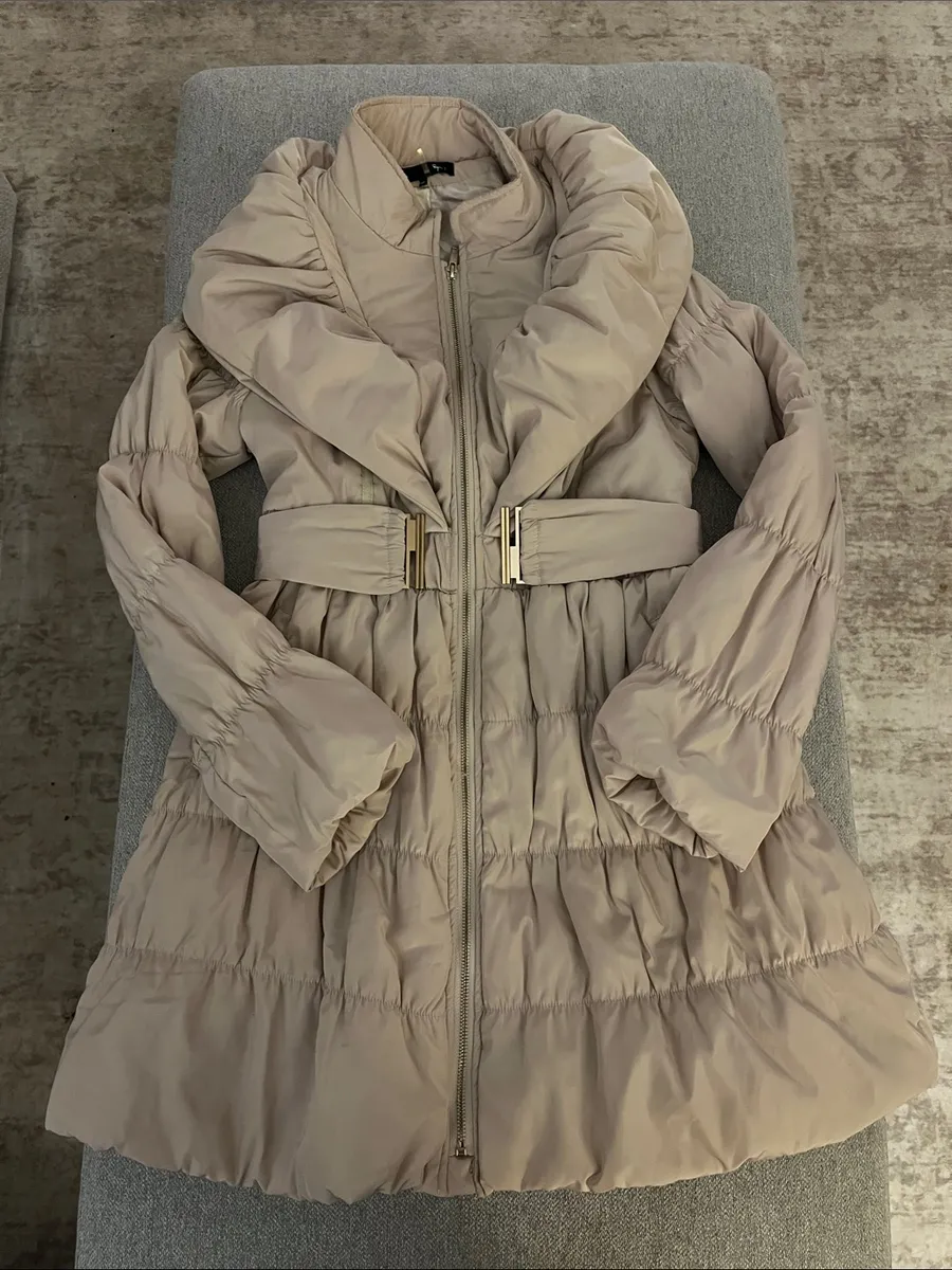 Light Taupe Tiered Belted Puffer Coat with Sculpted Collar Tan Size M