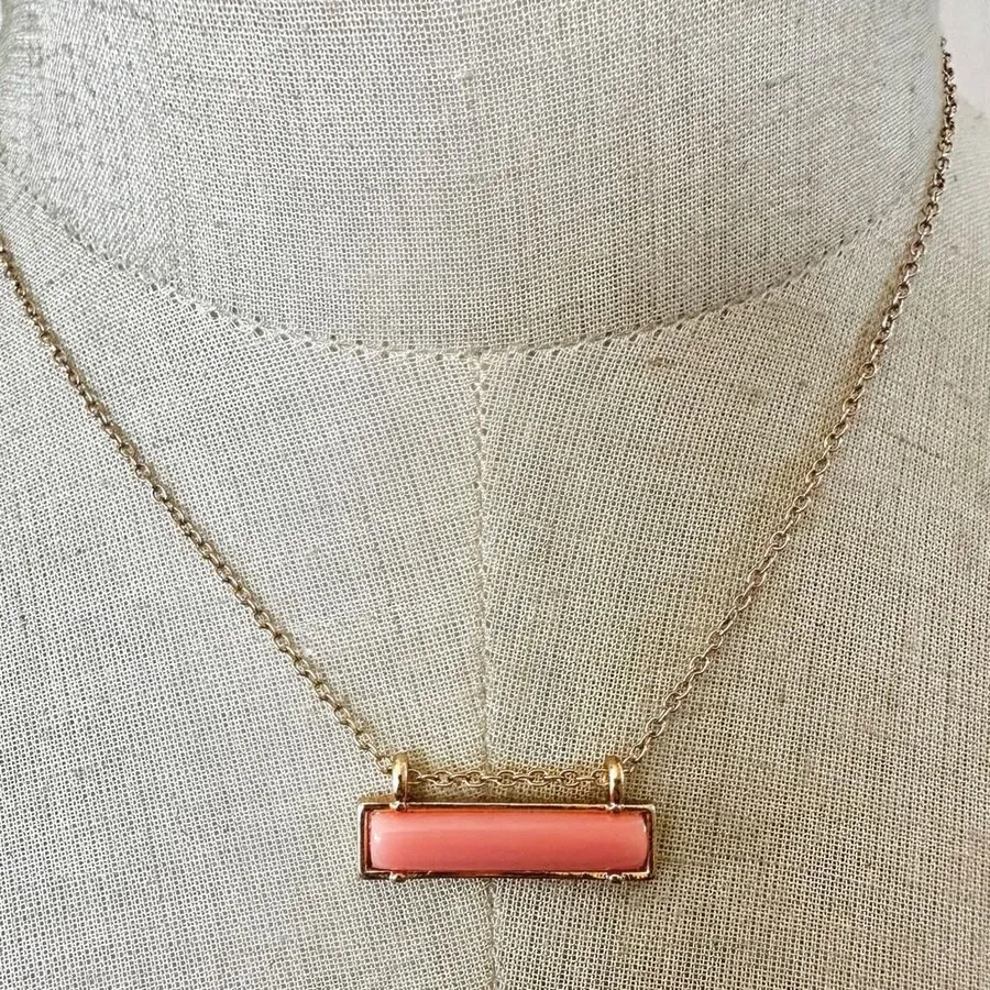 Gen 3 Jewels gold rose colored bar necklace Pink