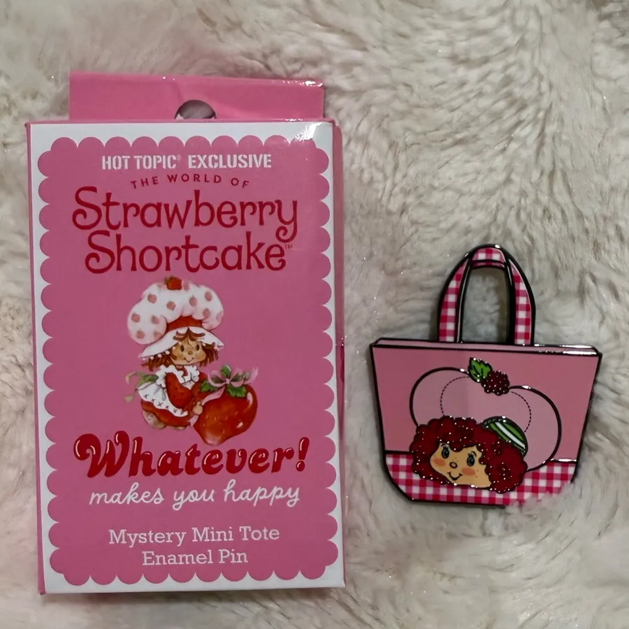 Whatever! Makes You Happy Strawberry Shortcake Tote Blind Box Enamel Pin Pink