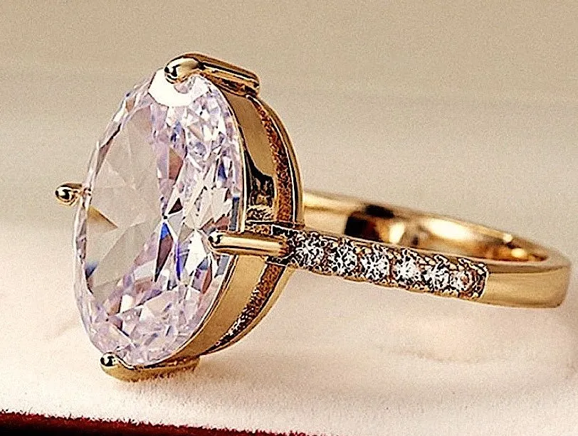 NEW Women's 6Ct Yellow Gold Plated Silver Oval Simulated Diamond Ring