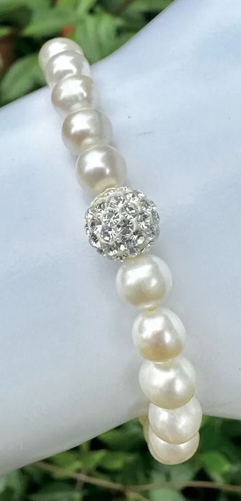 Faux pearl and rhinestone stretchy bracelet Silver
