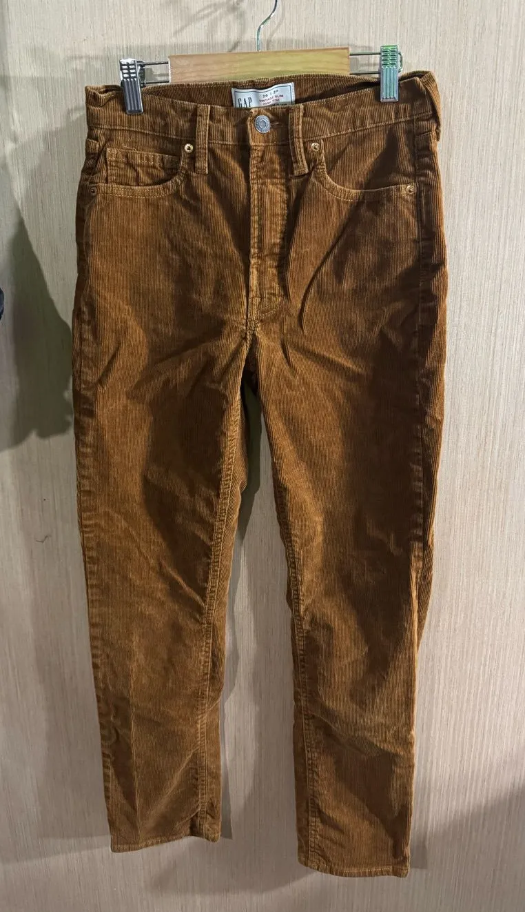 Women’s GAP Vintage Slim High Rise Corduroy Pants in Chestnut Brown Size 2