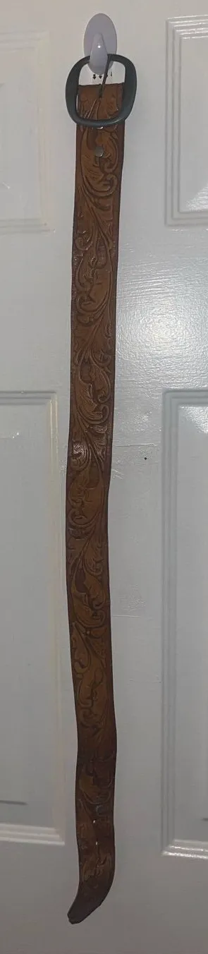 Vintage Western Brown Tooled Leather Belt