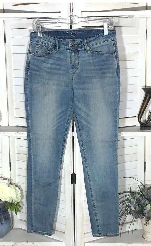 Levi's Denizen Light Blue Skinny Stretchy Jeans Size 28