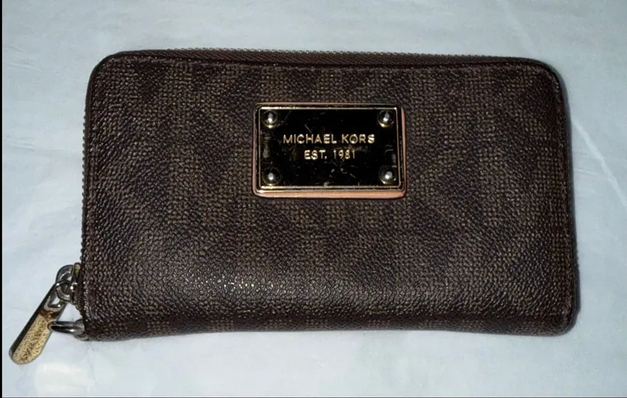 Michael Kors Zip Around Wallet Womens Brown Signature Logo Monogram