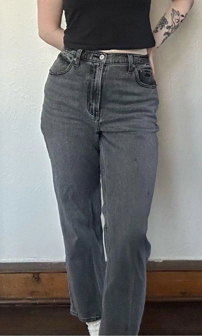 Abercrombie Curve Love High-Rise Ankle Straight Ultra Jeans