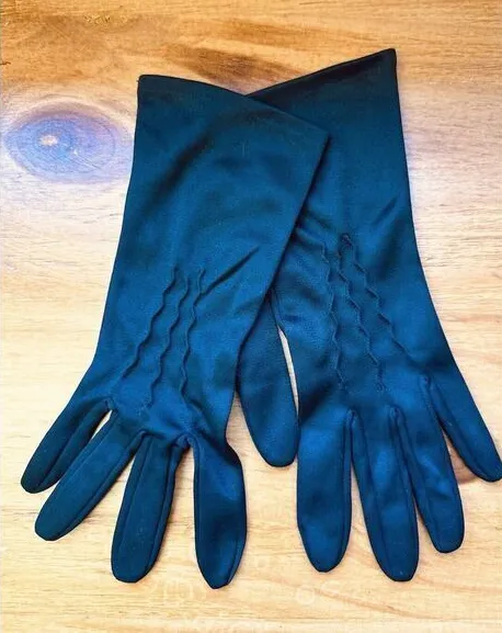 Vintage Ladies Black Gloves Detail Ruching Size S