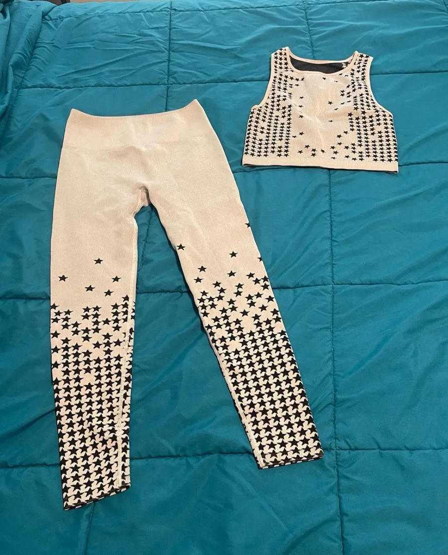 Fabletics work out set