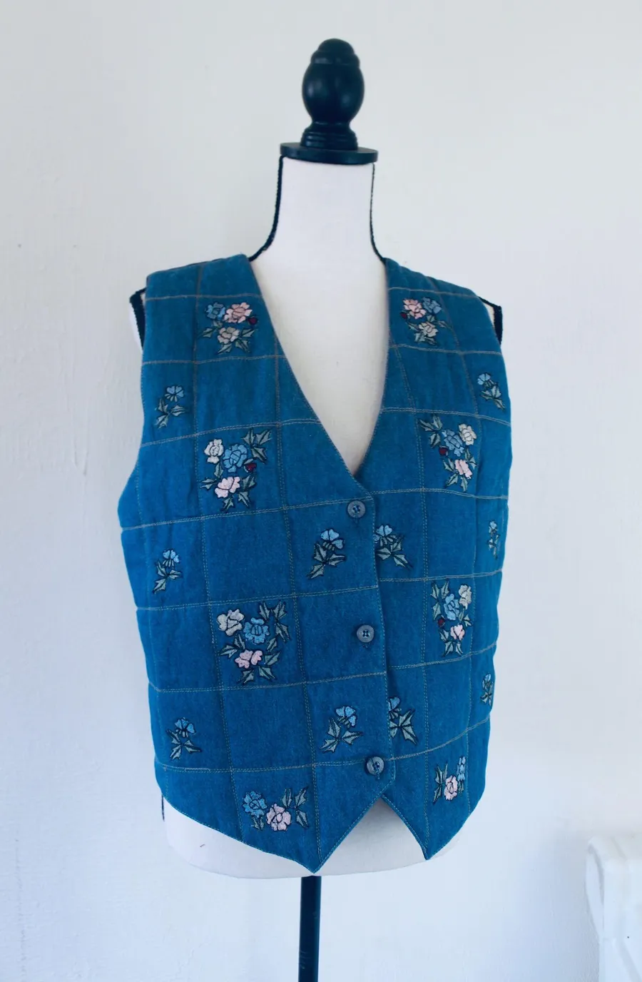 Vintage 90s Agapo Petite Denim Quilted Embroidered Floral Vest Blue Size L