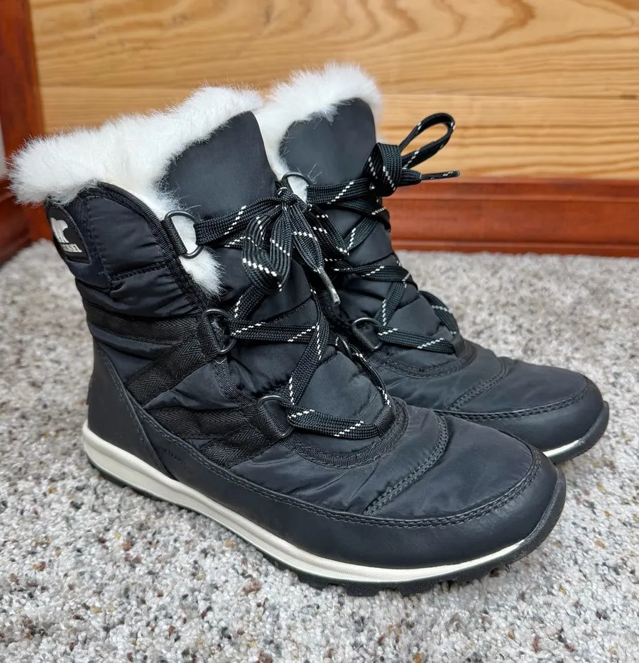 Sorel Whitney Short Lace Winter Ankle Boot Shoes Black 6 Faux Fur NL2776-010