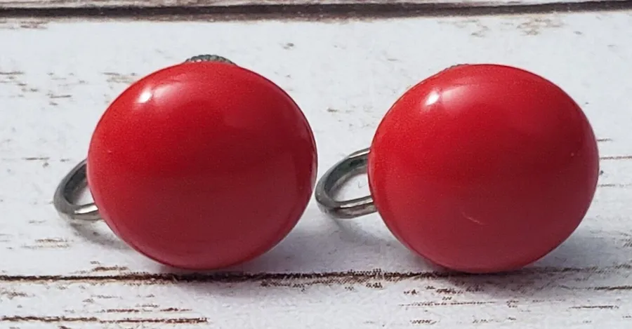 Vintage Screw On Earrings