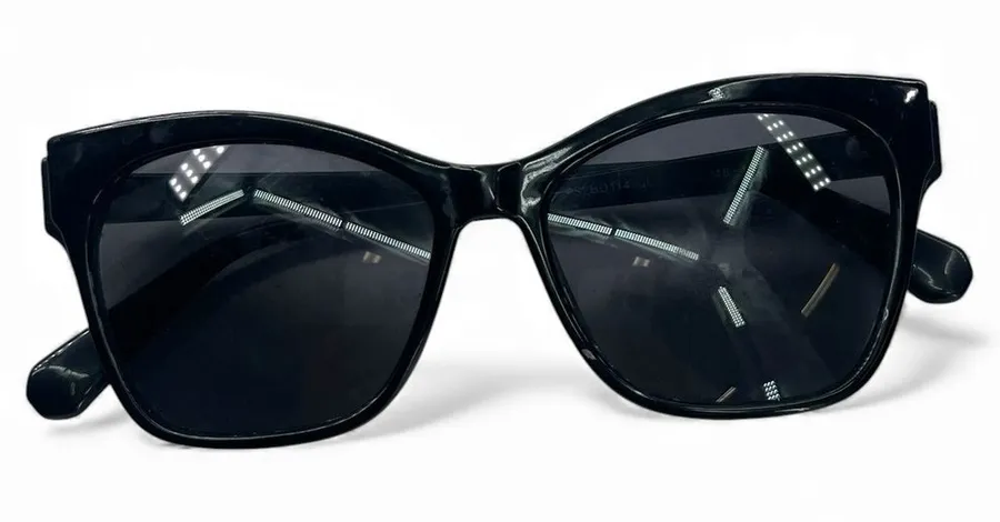 Lucky Brand sunglasses black full-rim cat-eye Sunnies 100% UVA/UVB protection