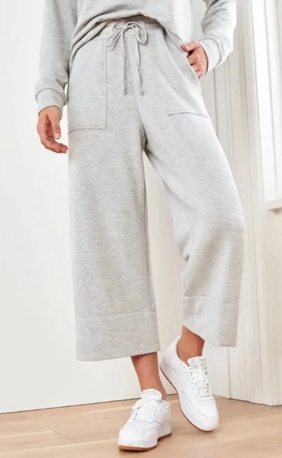 Quince Crop Sweatpants supersoft fleece wide leg womens Gray (small) loungewear