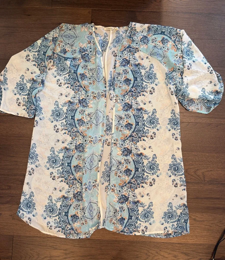 Liberty Love Sheer Paisley Printed Kimono / Swim Cover Up Size Large - C8-103