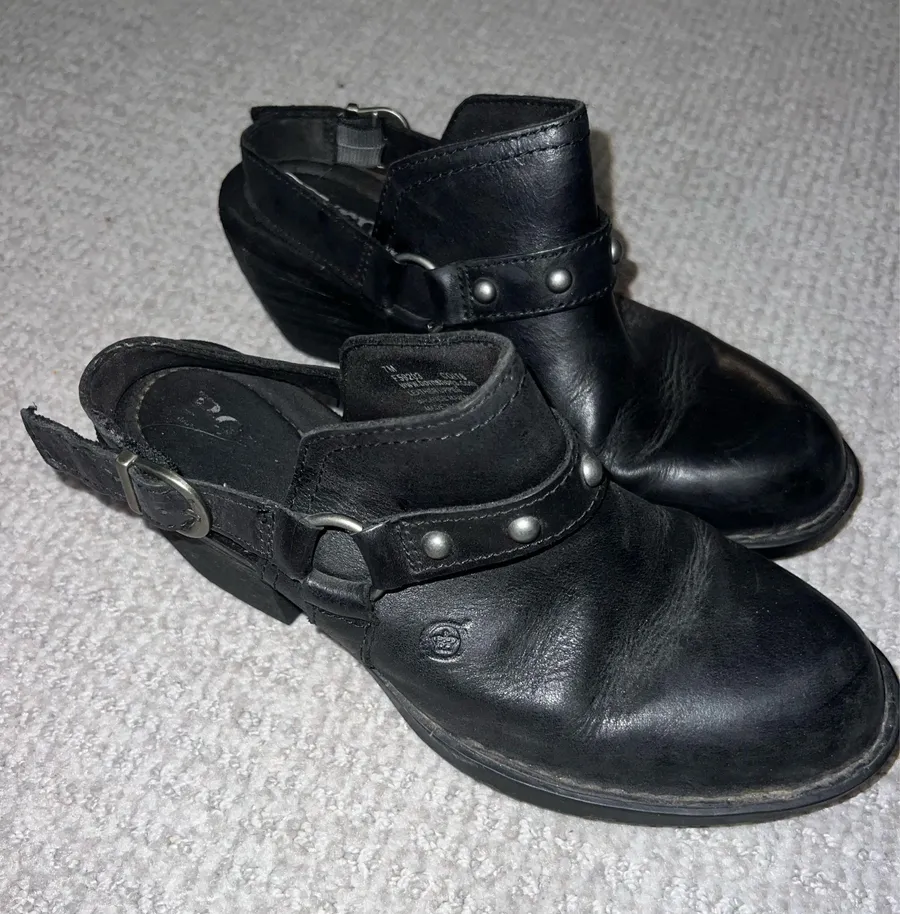 Born clogs size 7