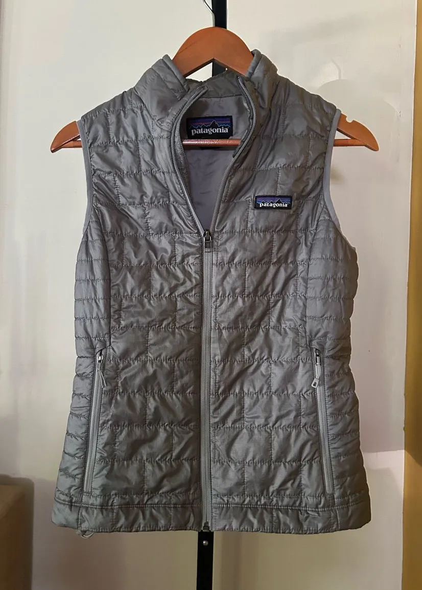 Patagonia Women’s Nano Puff Vest Feather Gray Lightweight Quilted Size XS