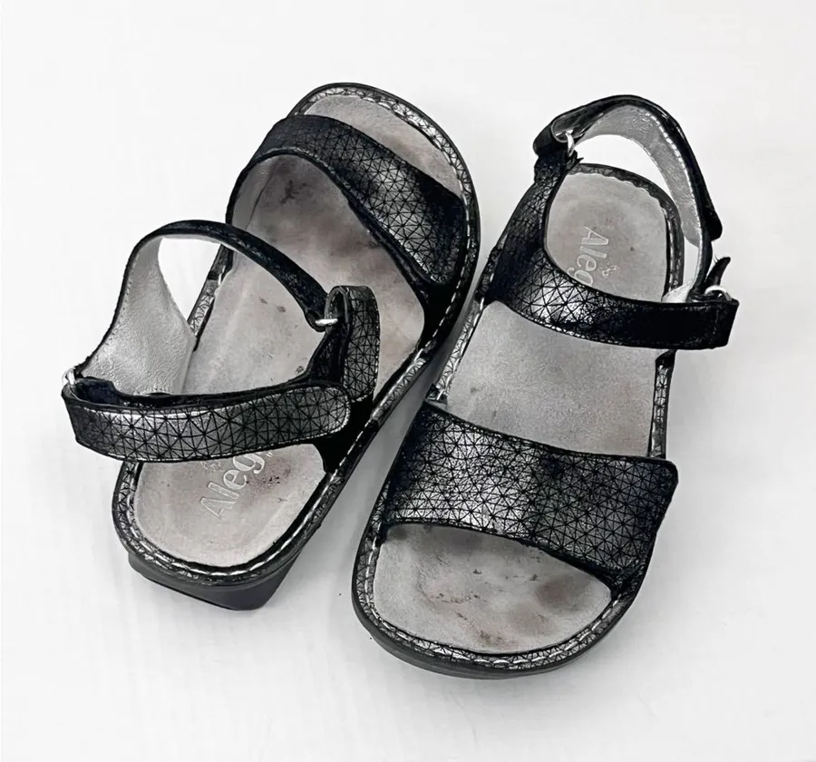 ALEGRIA Leather Black Metallic Strappy Adjustable Straps Sandals Size 38 Comfort