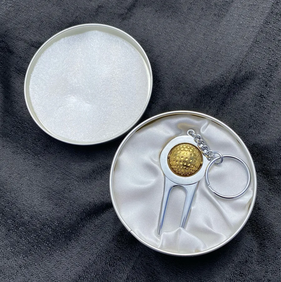 ๐ฉถ New Rotating Gold Golf Ball Golf Turf Fork / Divot Tool Keychain ๐ Silver
