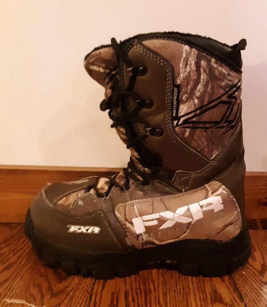 Fxr Boots Size 8