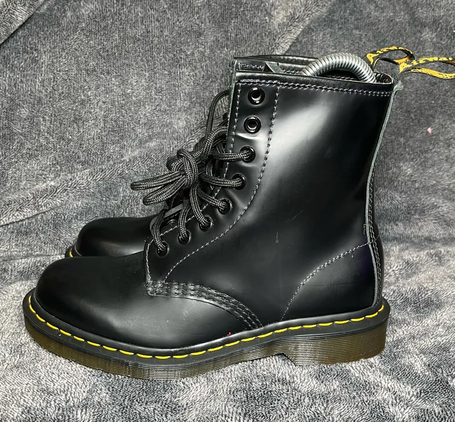 Dr. Martens 1460 Smooth Leather Black Boots Women Size 6 / Men 5 NWOB
