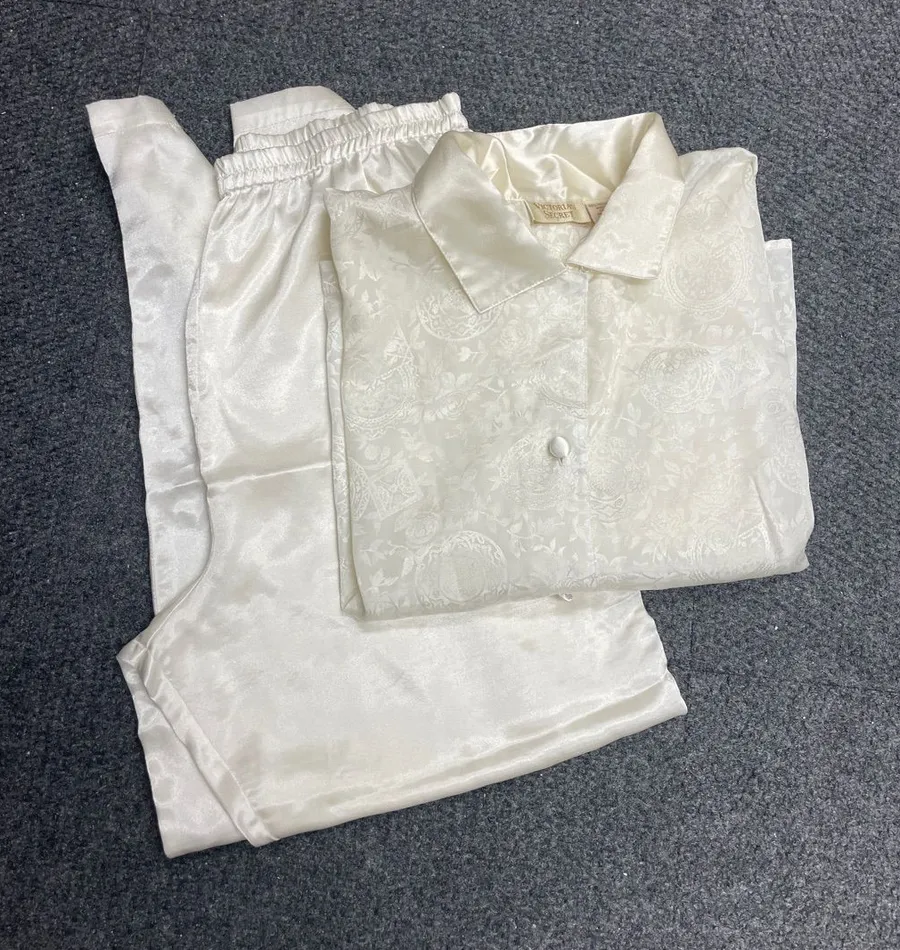Victoria’s Secret gold label pajama set off white cream short sleeve long pants
