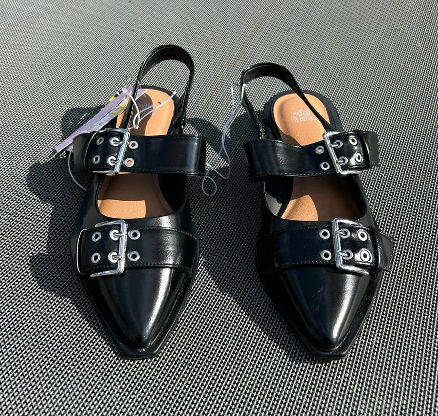 Size 7 Peyton Double Buckle black Slingback Flats by wild fable alt alternative
