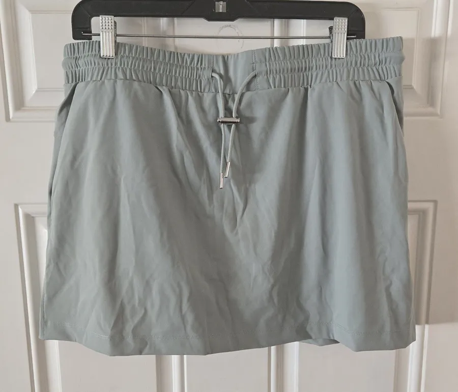 Member's Mark Women's Travel Skort Size L Light Green Pull On Athletic Golf NWT Size L