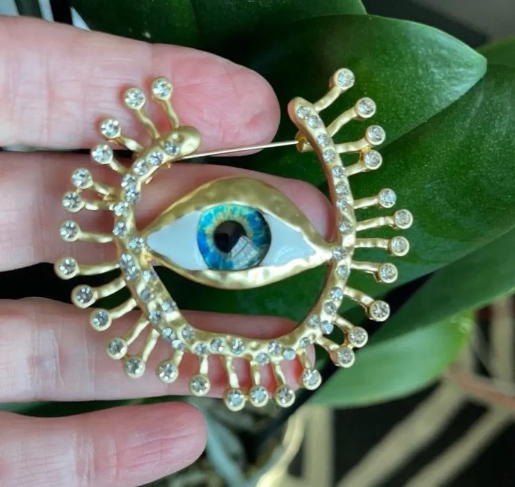 Anthropologie eye pin