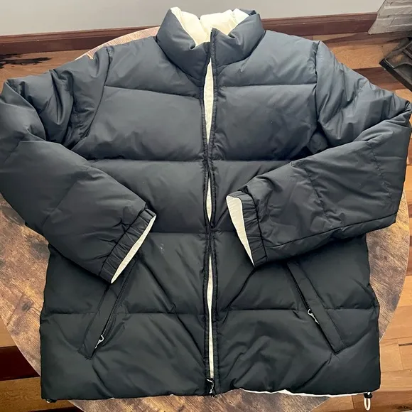 Old Navy | ladies reversible puffy coat. Size: L