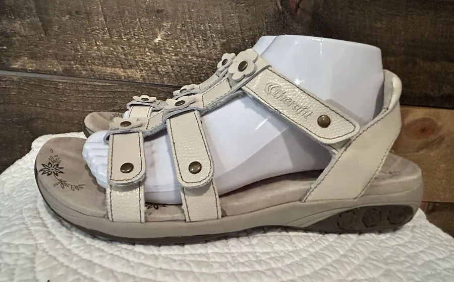 Therafit Womens Grace Cream Sandals Shoes 9 F60410A Tan
