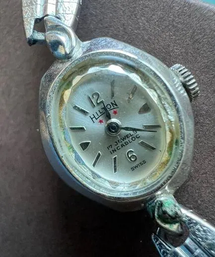 Hilton Ladies Watch 17 Jewels Incabloc Vintage Swiss Made 10K Gold Filled Band