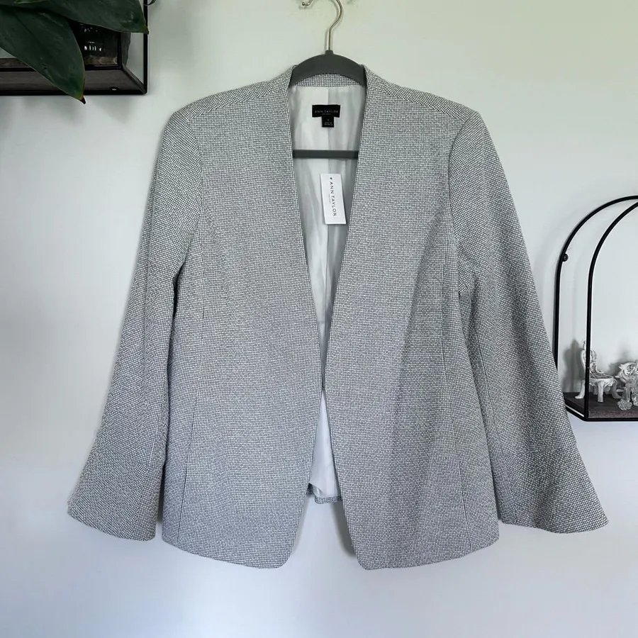 NWT Ann Taylor Factory Cotton Blend Black & White Blazer Size 12