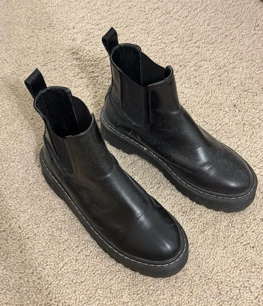 Women’s Black Chelsea Work Boots Worn and Used