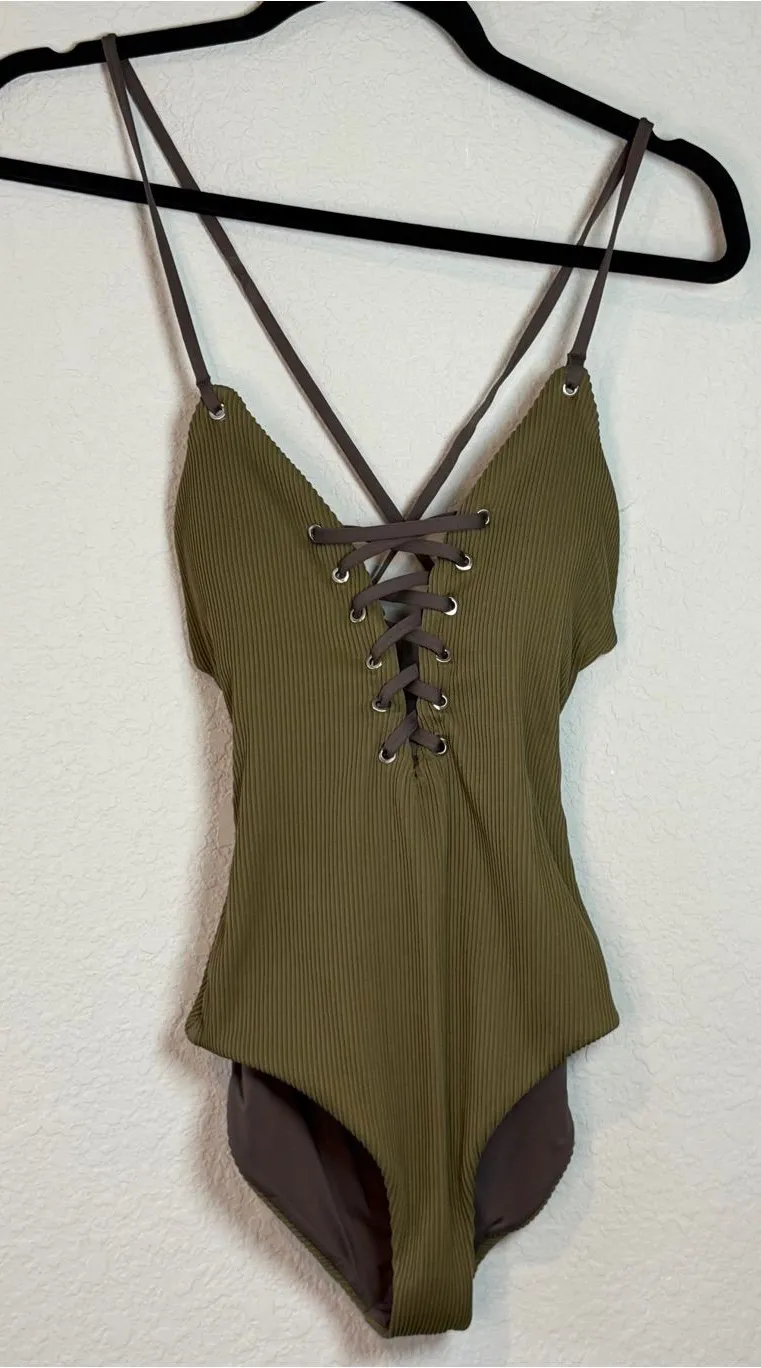 Dolce Vita Olive Green Ribbed Lace