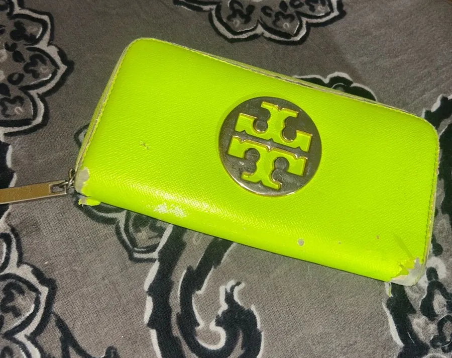 Tory Burch Neon Lime Zip Wallet with Logo Medallion