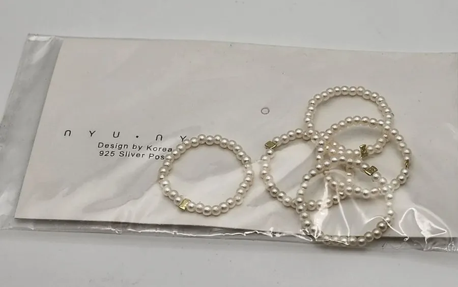NWT Nyu Nyu Set Of 5 Faux Pearl Rings Gold