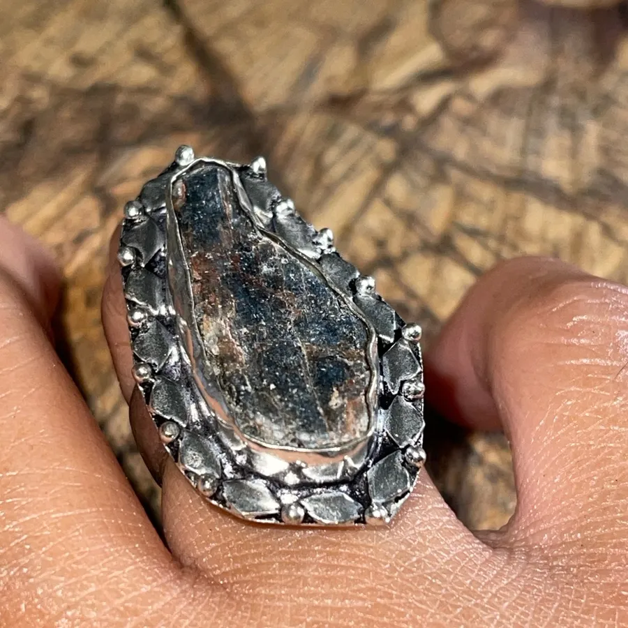 Rough Kyanite Ring Size 7 Black