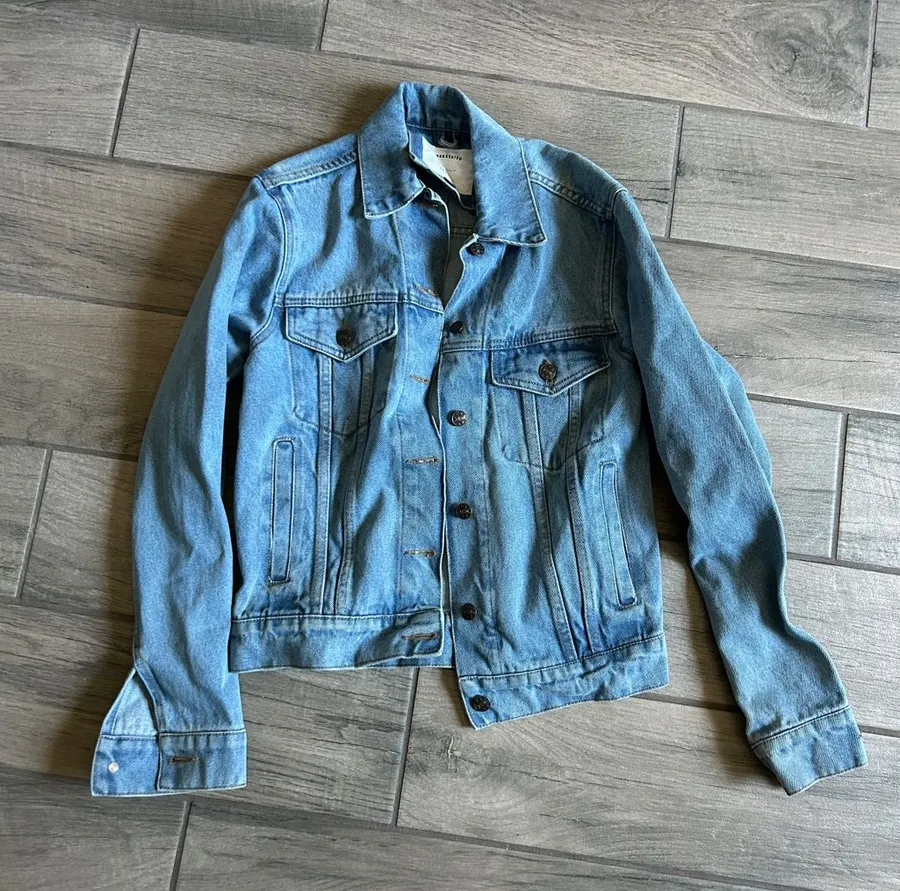 Light Blue Women's Denim Jacket - Classic Trucker Style