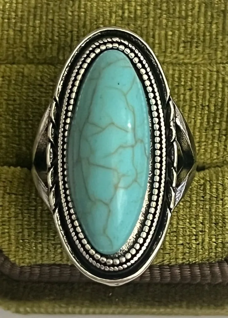 Vintage/Boho Oval Design Faux Turquoise Stainless Steel Silver Ring Size 7 NWT Blue