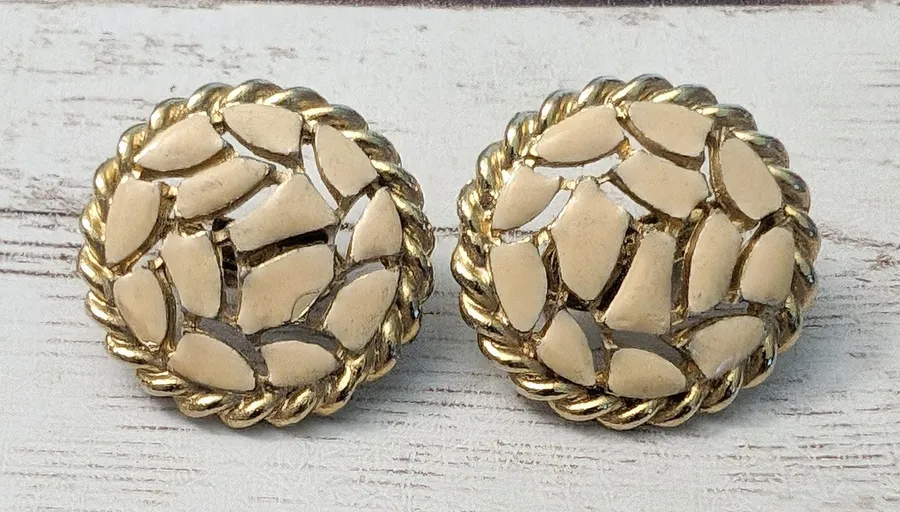 Vintage Clip On Earrings