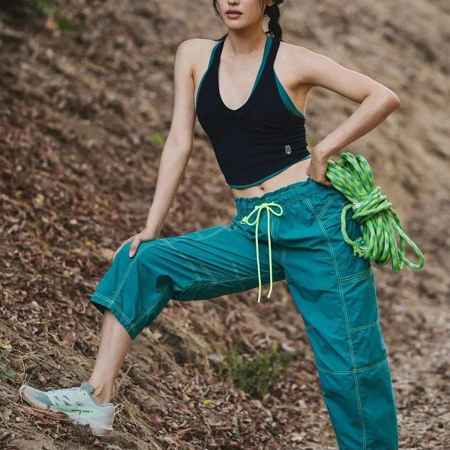 FP Movement In The Wild Hike Pants Womens XS Teal Nylon Cargo Barrel Leg UPF 30