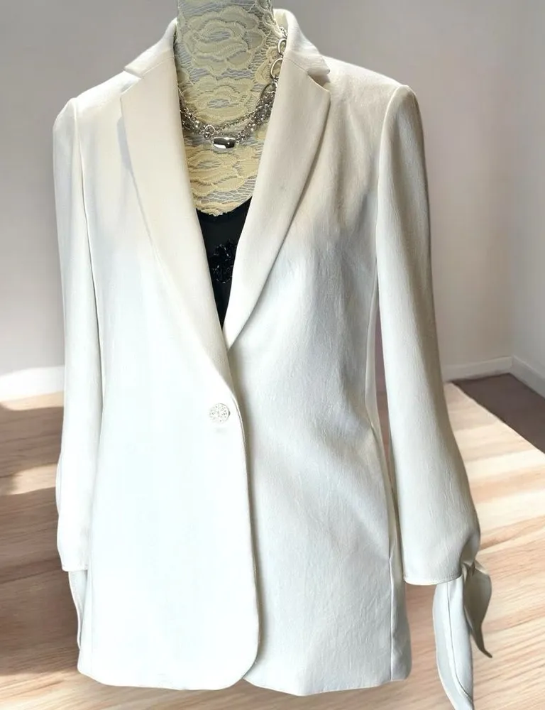 Cartonnier Anthropologie White Button Tie Cuff Blazer Jacket Womens Size 2