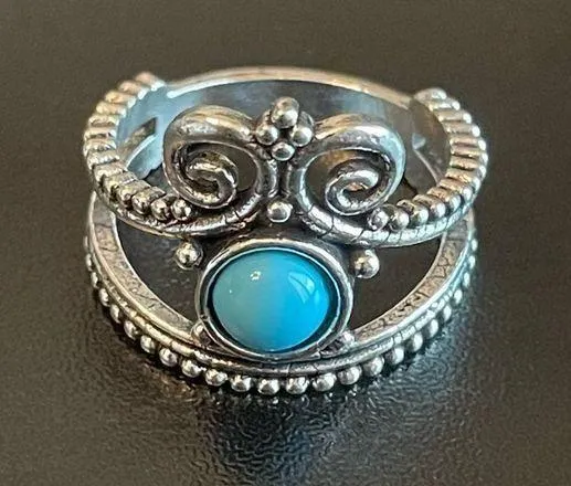 Turquoise stone crown ring size 7.5