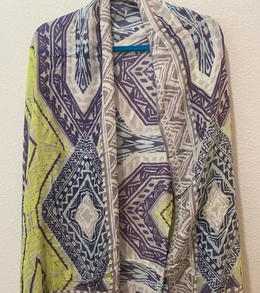 Stella & Dot Boho Tribal Print Lightweight Scarf Wrap Shawl